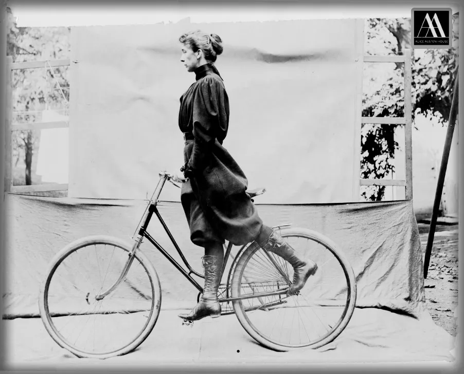 Imagen ciclismo para señoras Maria E. Ward